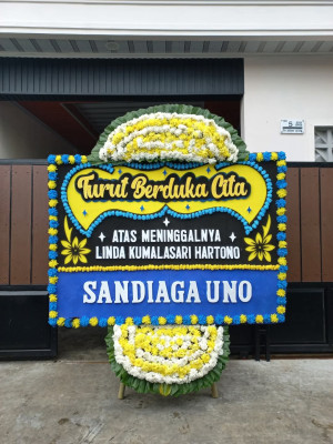 Papan Bunga Duka di Bonatua Lunasi